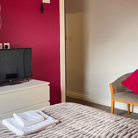 The Beechwood Bed and Breakfast Leeds  Buitenkant foto
